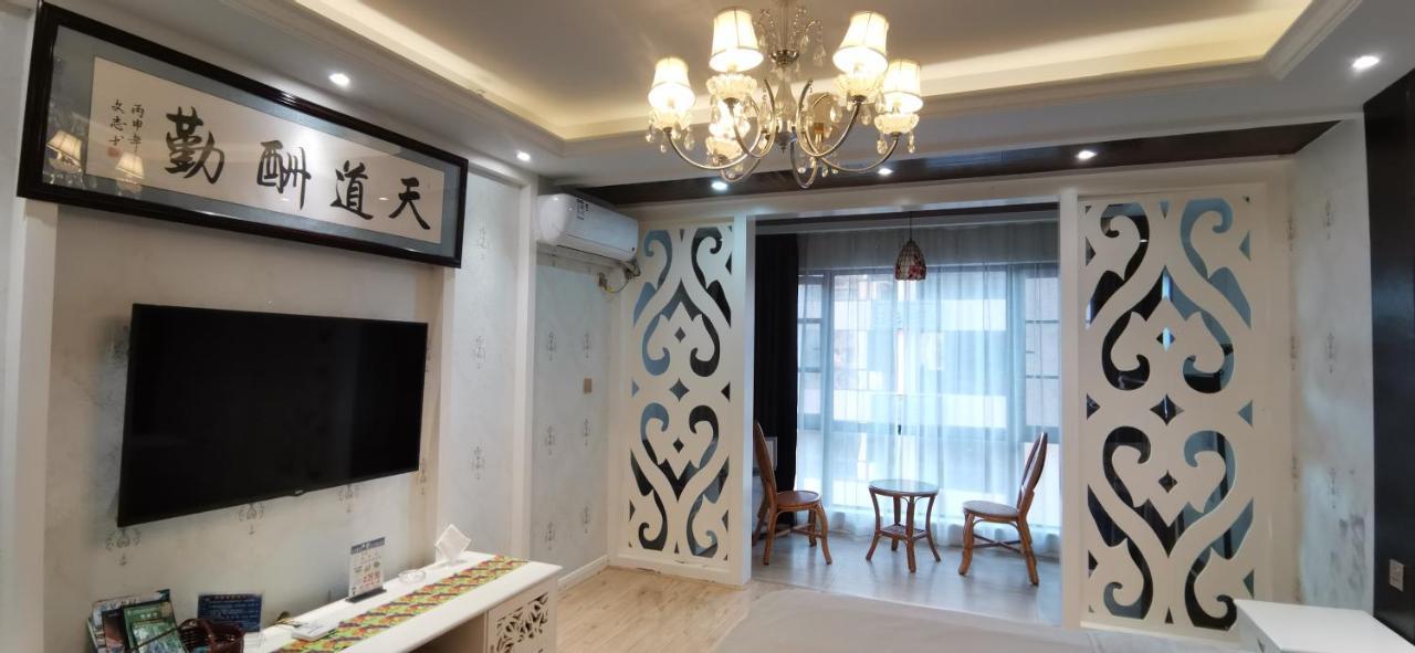 Doudou Meilan Fengqing Inn Jinghong Exteriör bild
